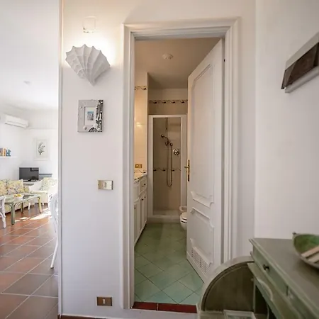 Apartment Portofino Est *