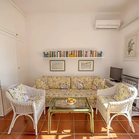 Portofino Est Apartment *